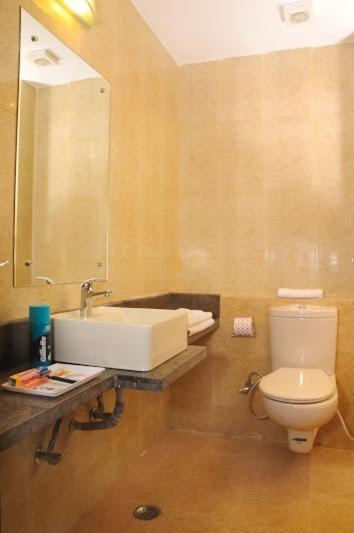 Hotel City Height - Delhi Ncr Id Not Accepted New Delhi Exteriör bild