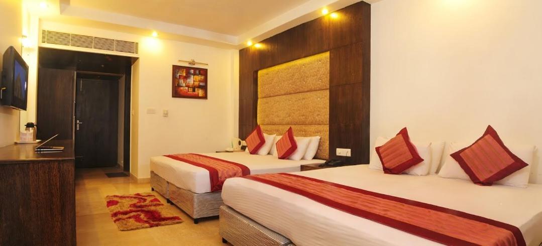 Hotel City Height - Delhi Ncr Id Not Accepted New Delhi Exteriör bild