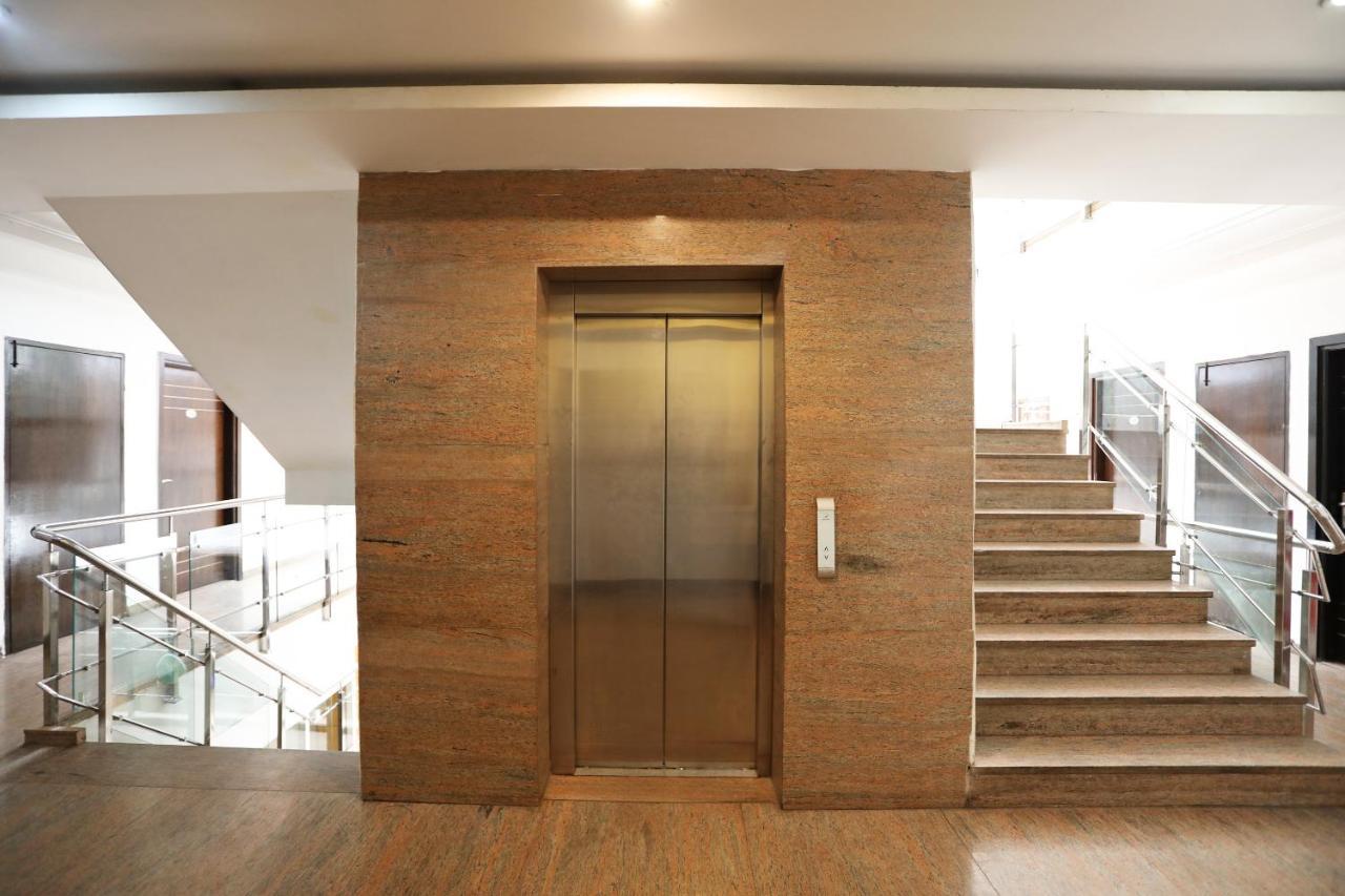 Hotel City Height - Delhi Ncr Id Not Accepted New Delhi Exteriör bild