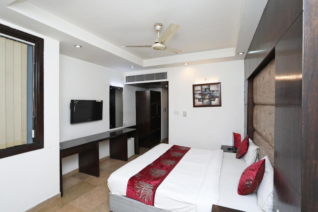 Hotel City Height - Delhi Ncr Id Not Accepted New Delhi Exteriör bild