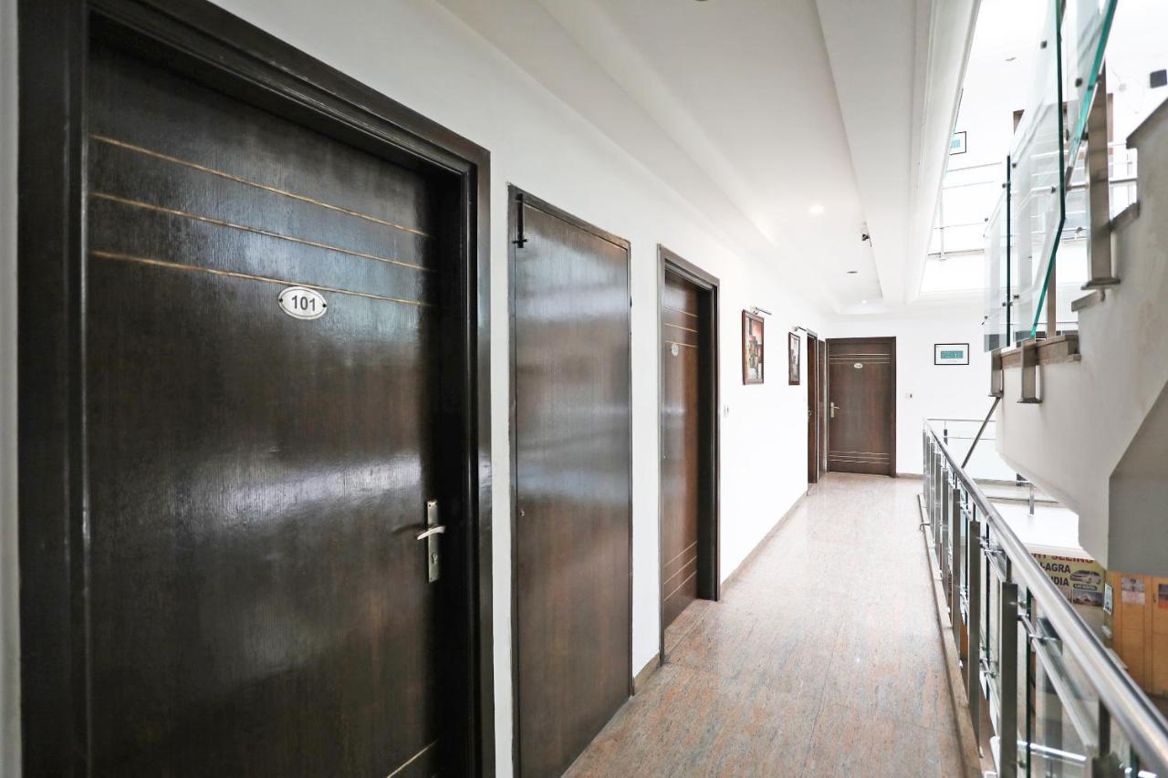 Hotel City Height - Delhi Ncr Id Not Accepted New Delhi Exteriör bild