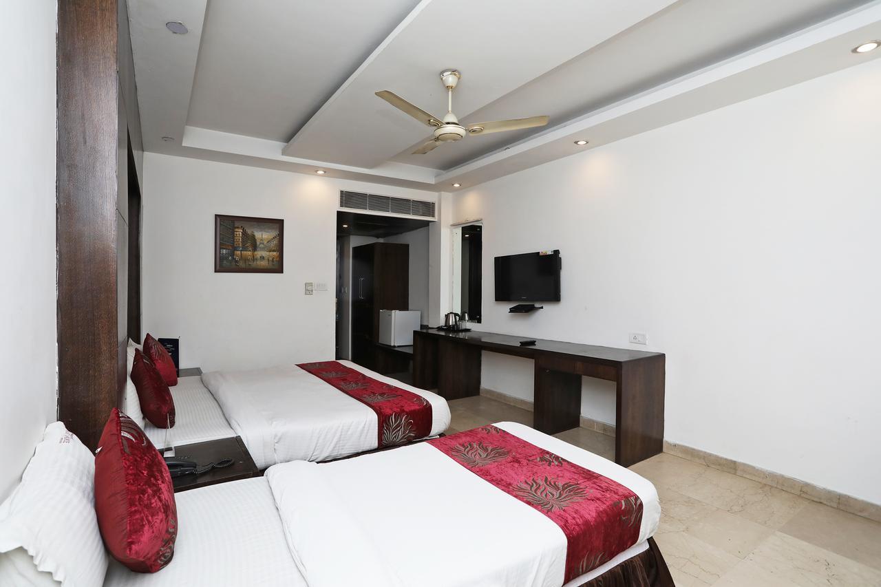 Hotel City Height - Delhi Ncr Id Not Accepted New Delhi Exteriör bild